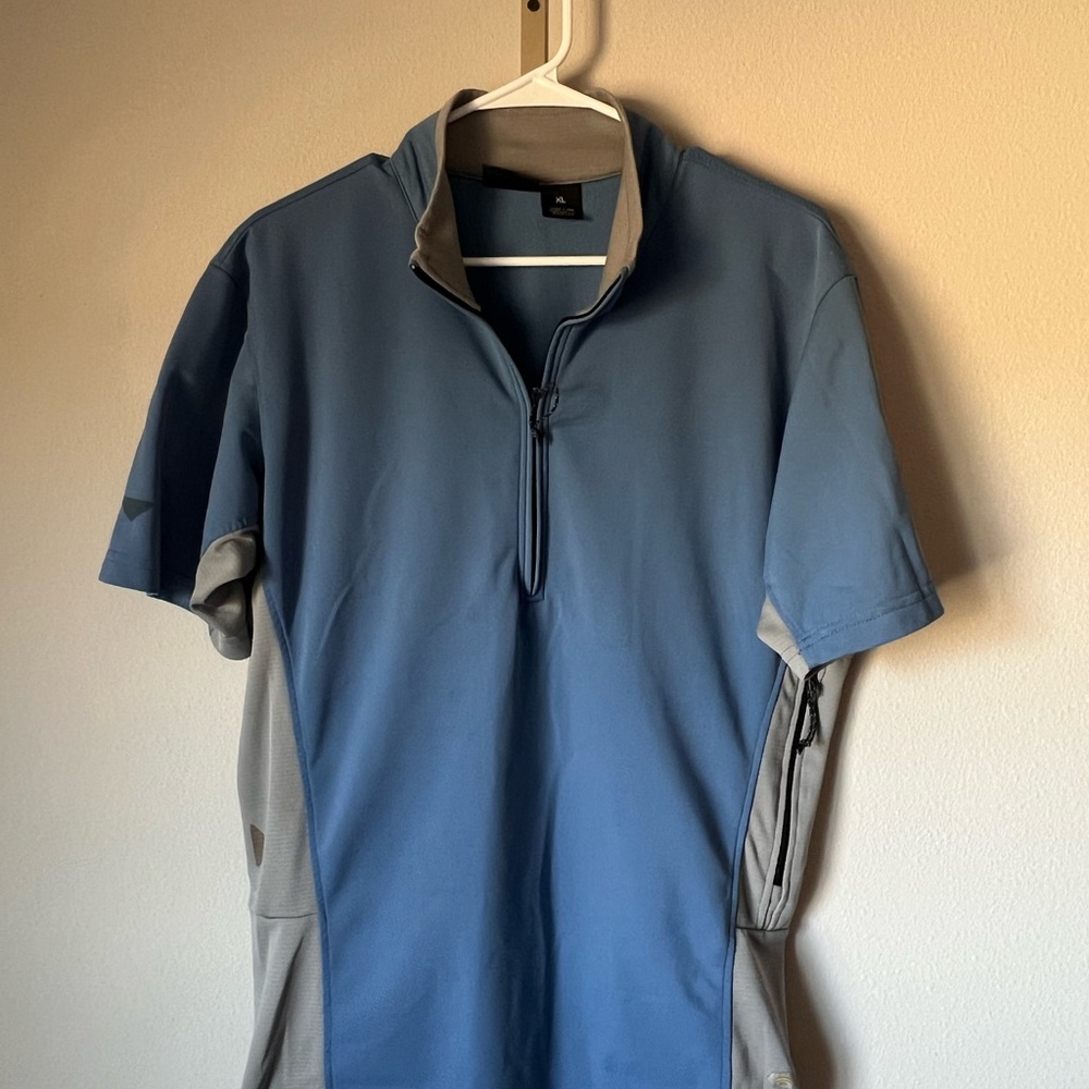 Mountain Hardwear women’s short sleeve 1/2 zip Cycling Shirt - XL